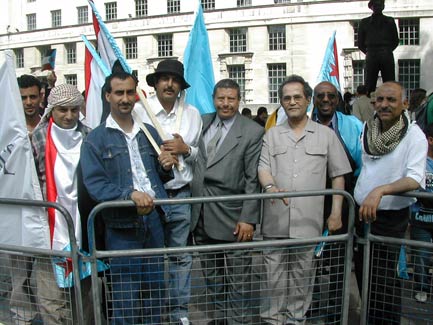 صورة من مسيرة أبناء الجنوب في لندن المطالبين برحيل الاحتلال الشمالي و استقلال الجنوب 